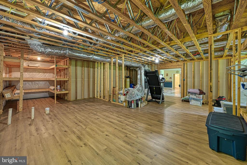 2406 VALENTINE DRIVE