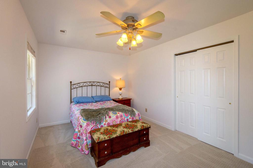 11523 RED ROCK LANE