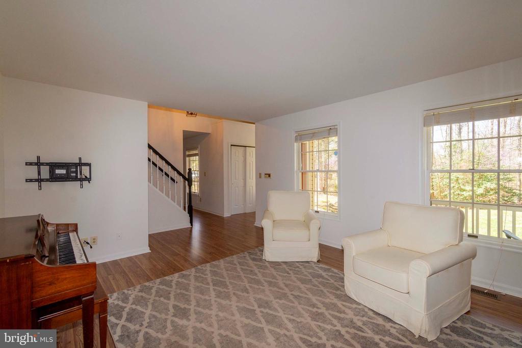 11523 RED ROCK LANE