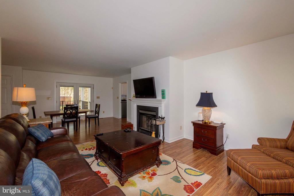 11523 RED ROCK LANE
