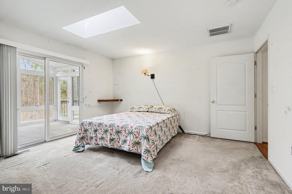 6408 MATTHEW LANE