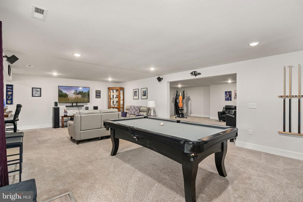 15318 RED OAK LANE