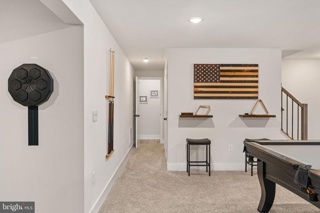 15318 RED OAK LANE