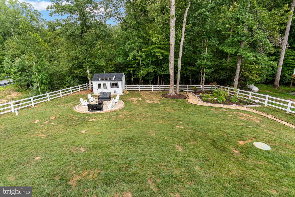 15318 RED OAK LANE