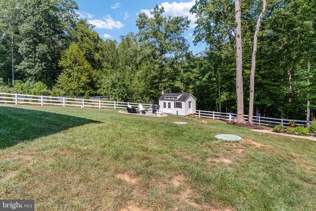 15318 RED OAK LANE