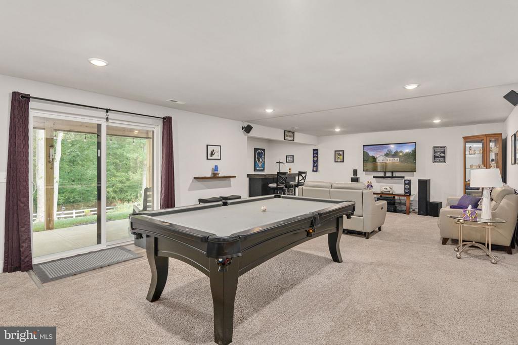 15318 RED OAK LANE