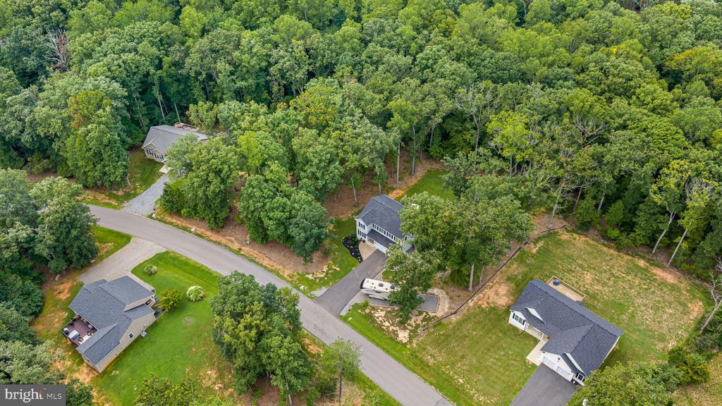 5221 WYNDEMERE CIRCLE