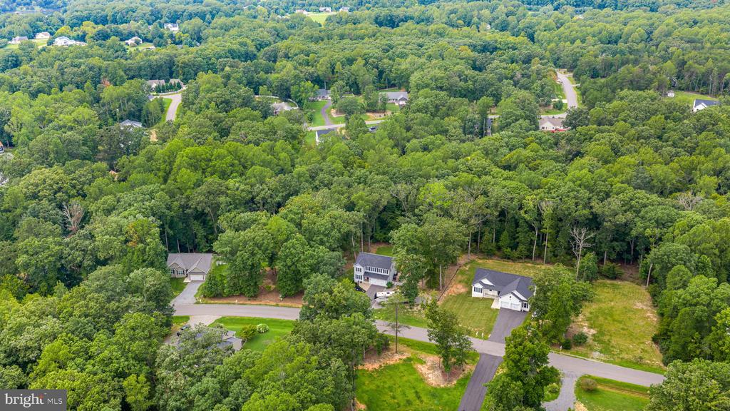 5221 WYNDEMERE CIRCLE