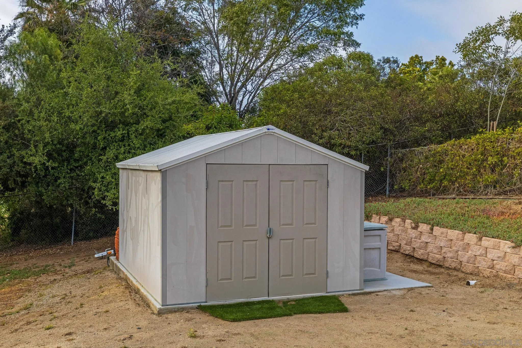 2320 E Mission Road