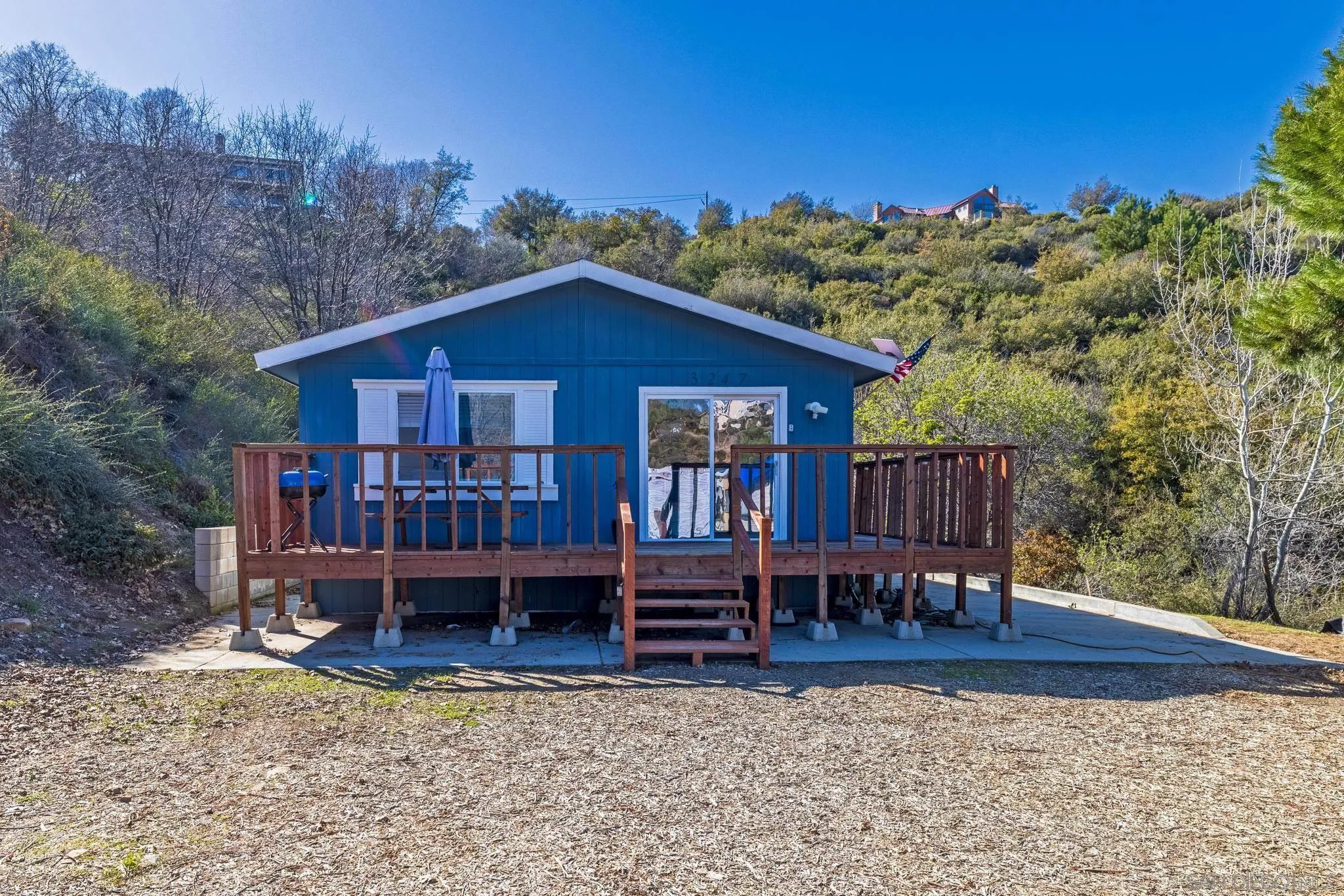3247 Canyon Dr