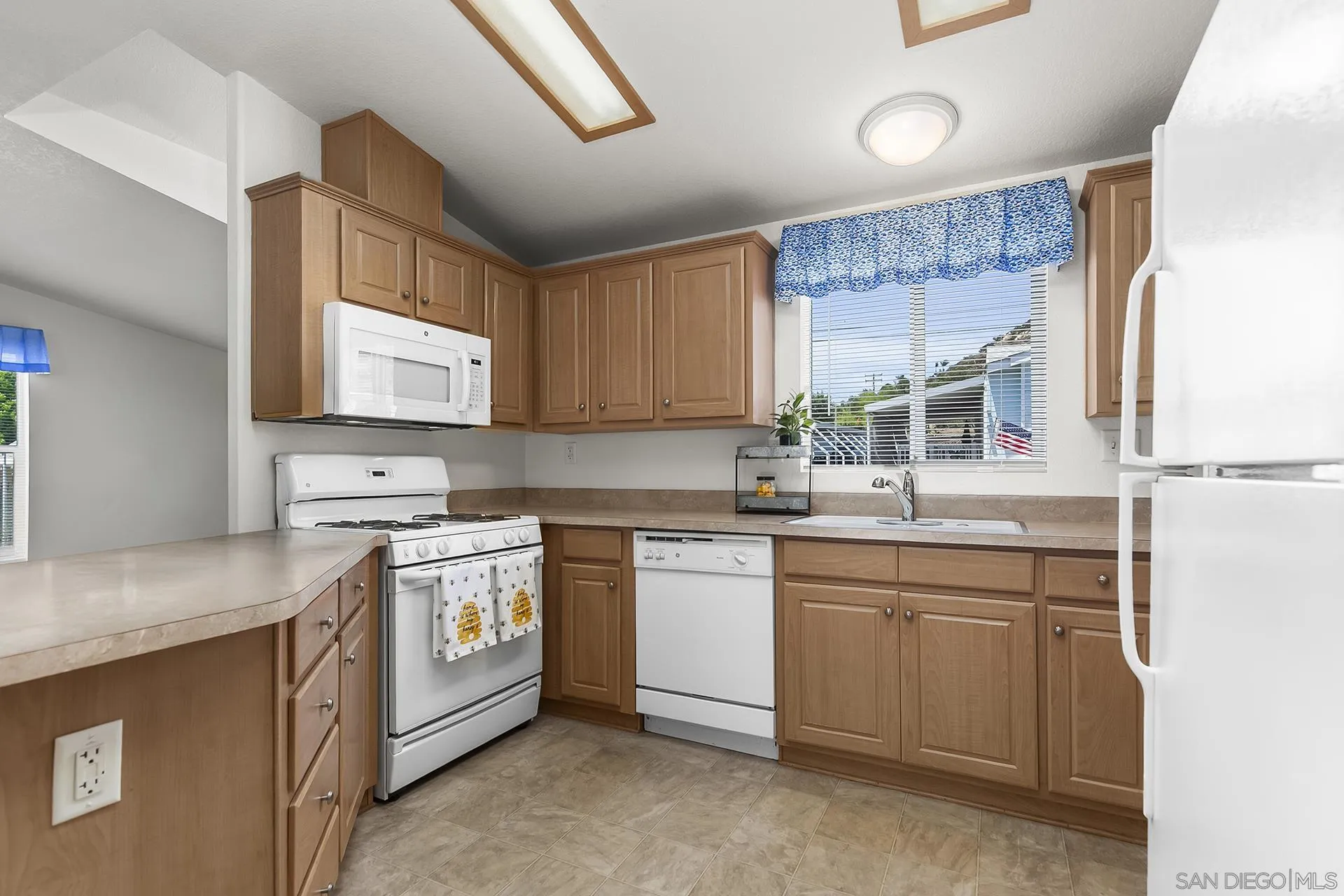 14093 Pomegranate Avenue Space 216 Unit 216