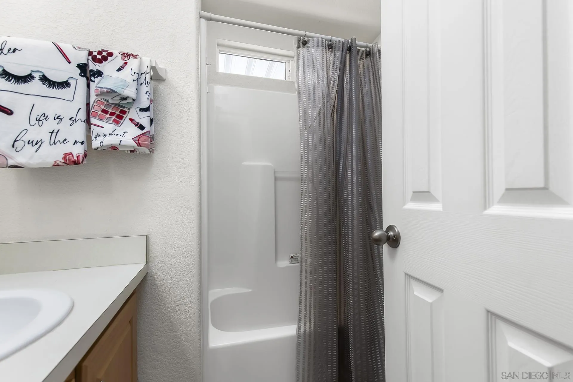 14093 Pomegranate Avenue Space 216 Unit 216