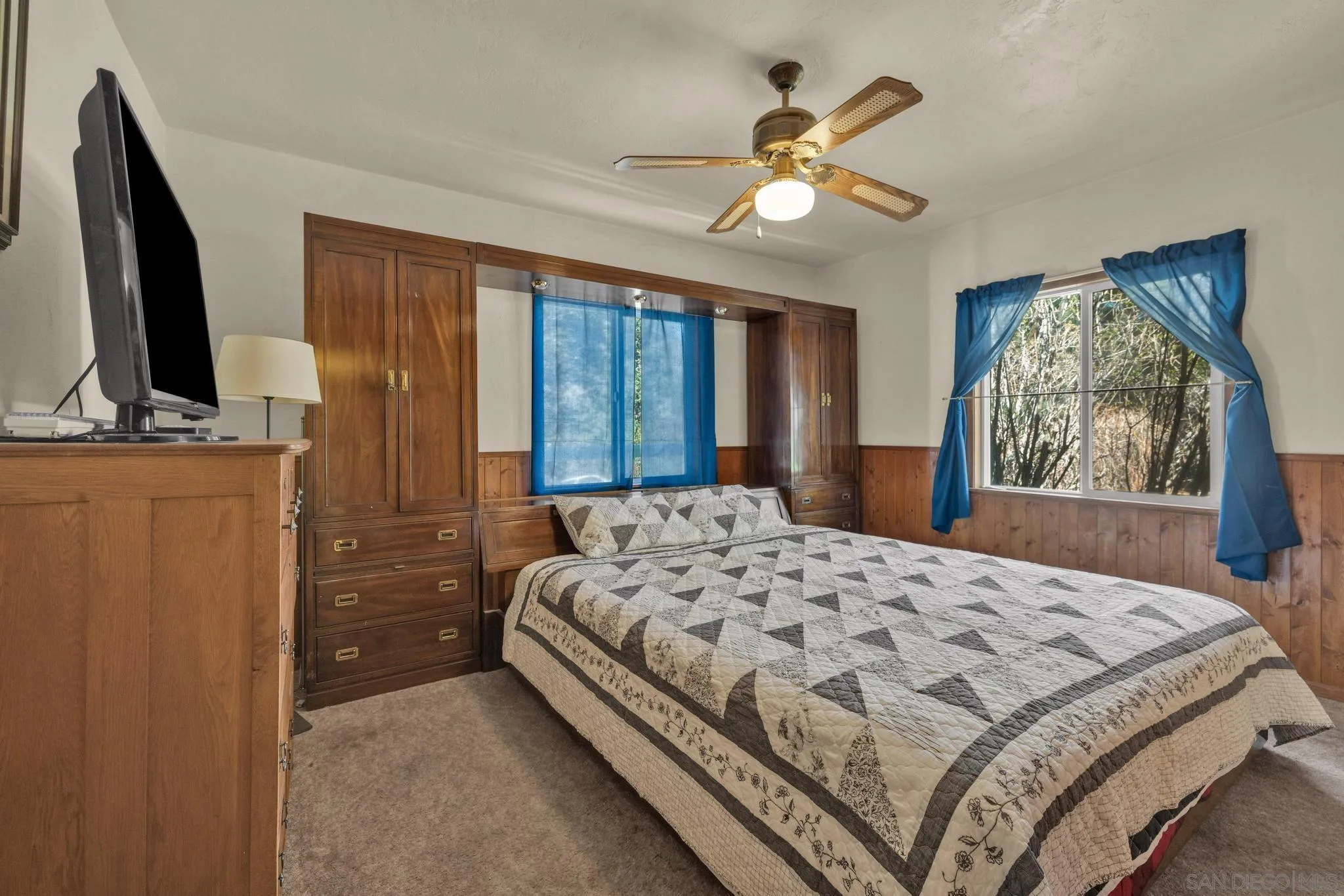 1267 Ridge Trl