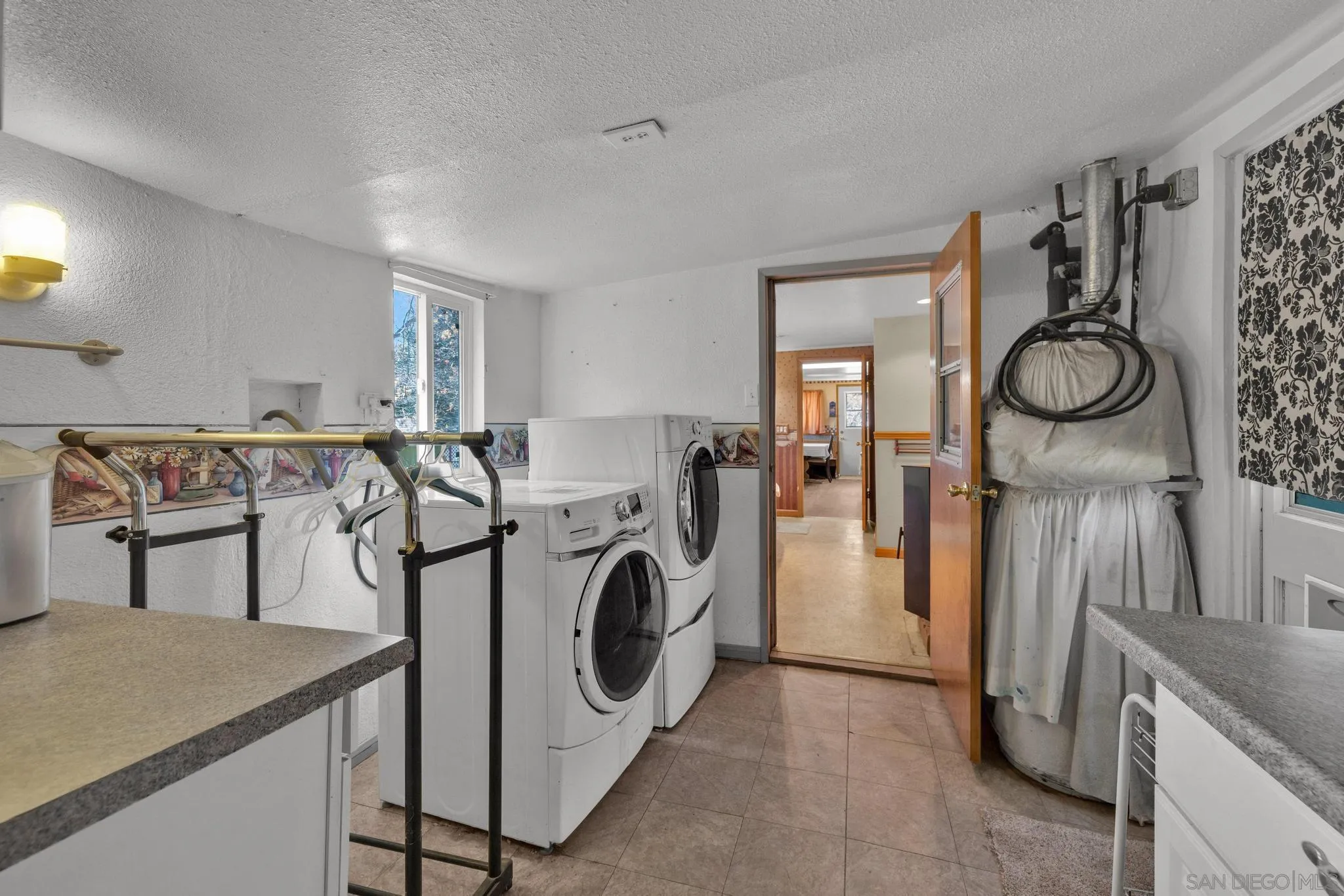 1267 Ridge Trl