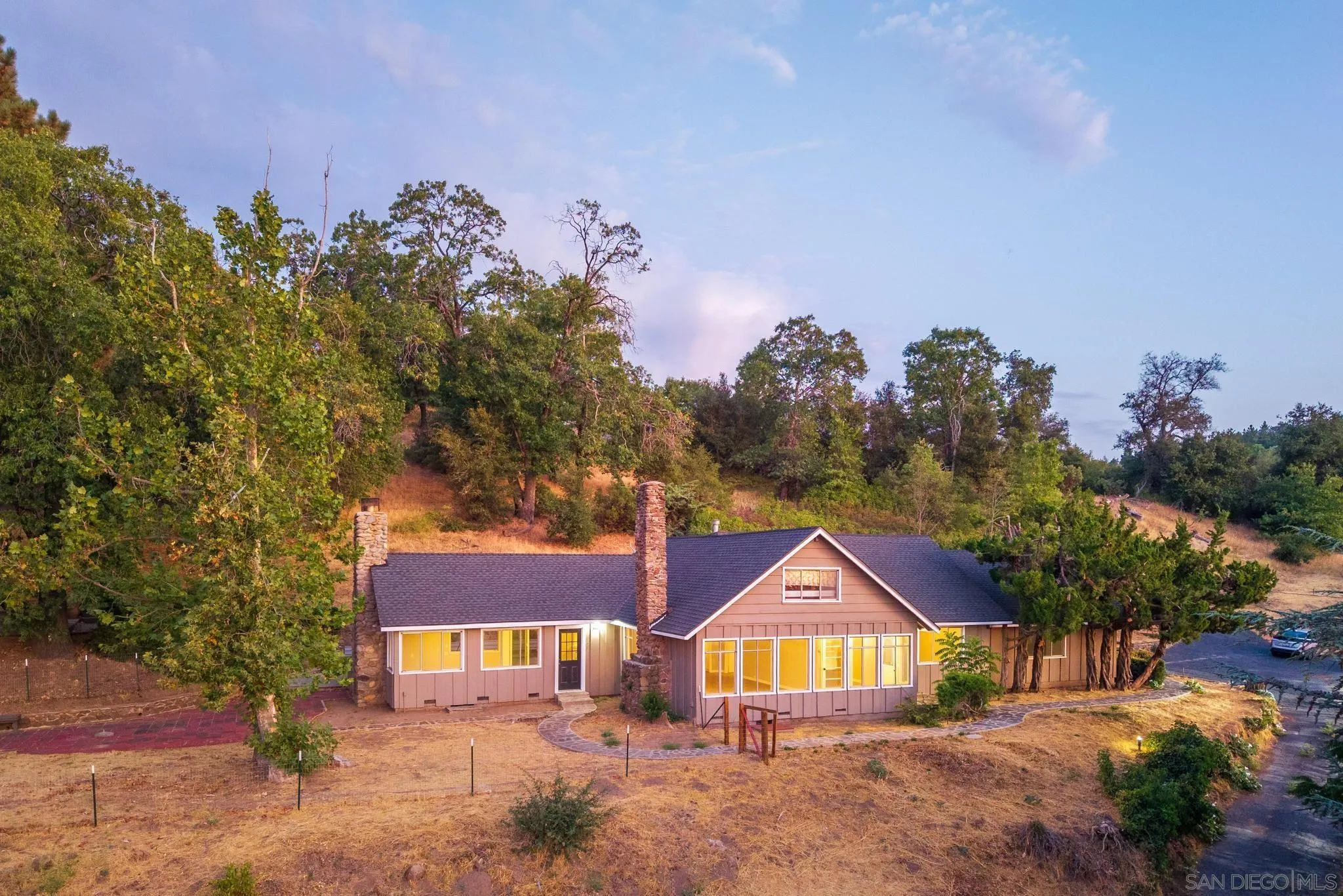 3869 Pine Hills Rd