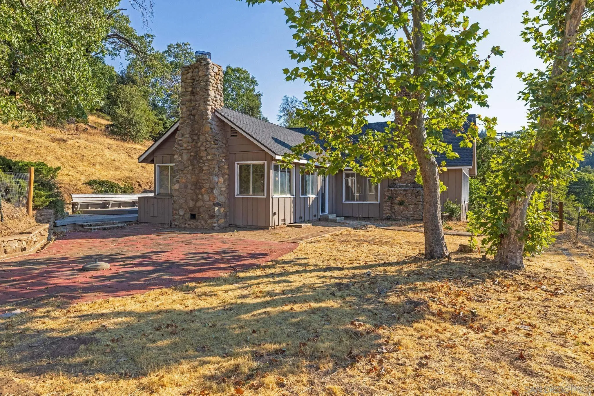 3869 Pine Hills Rd