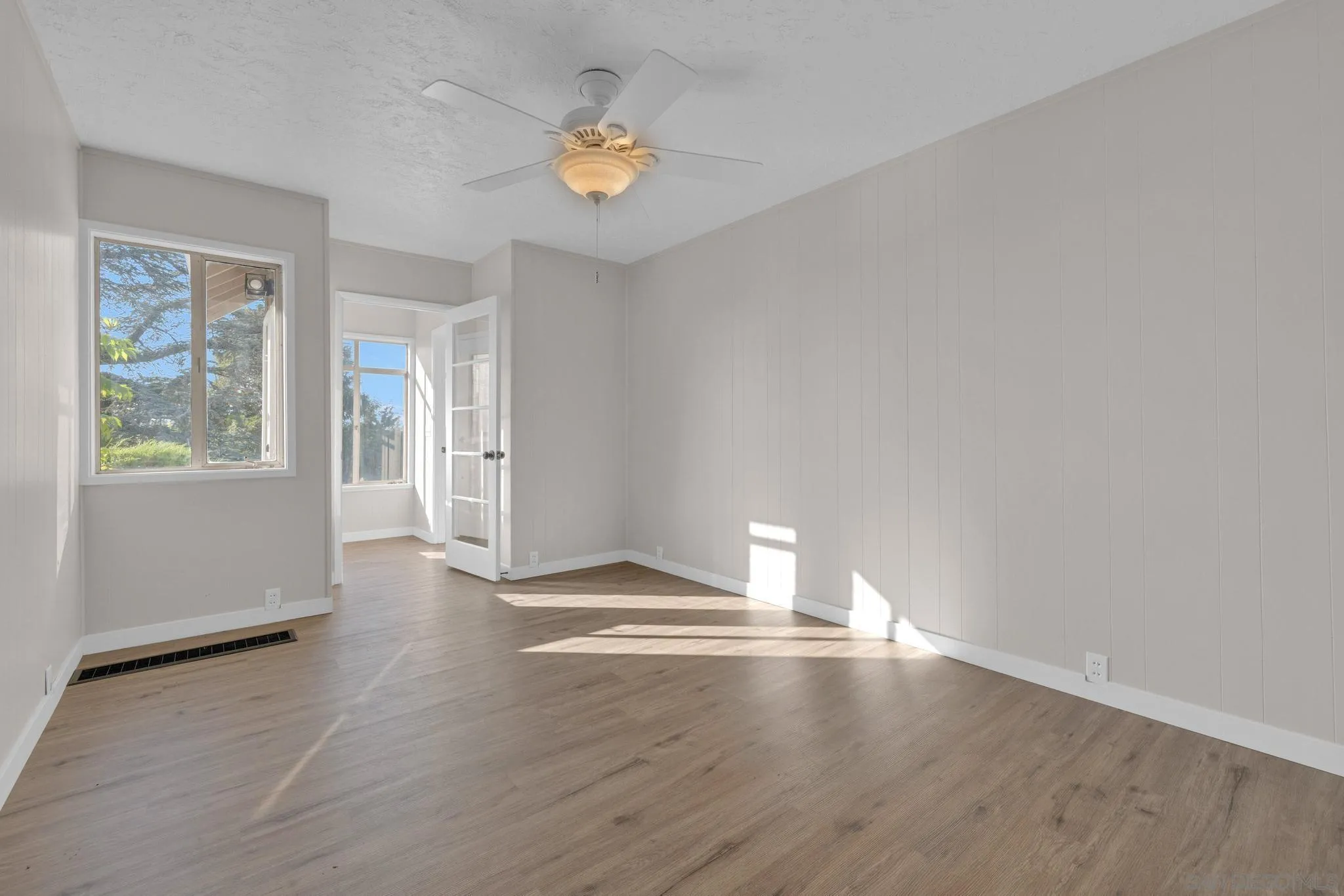 3869 Pine Hills Rd
