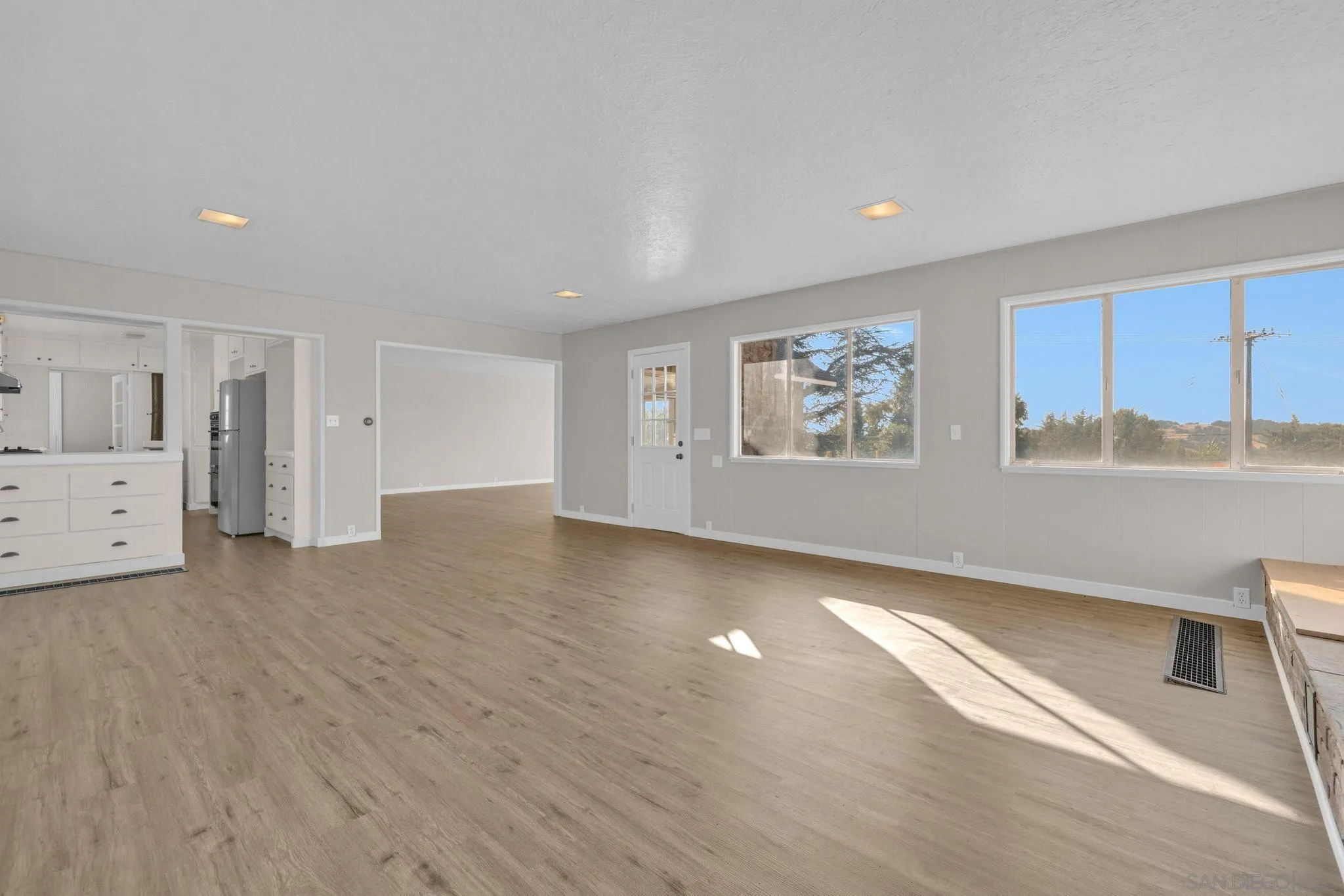 3869 Pine Hills Rd