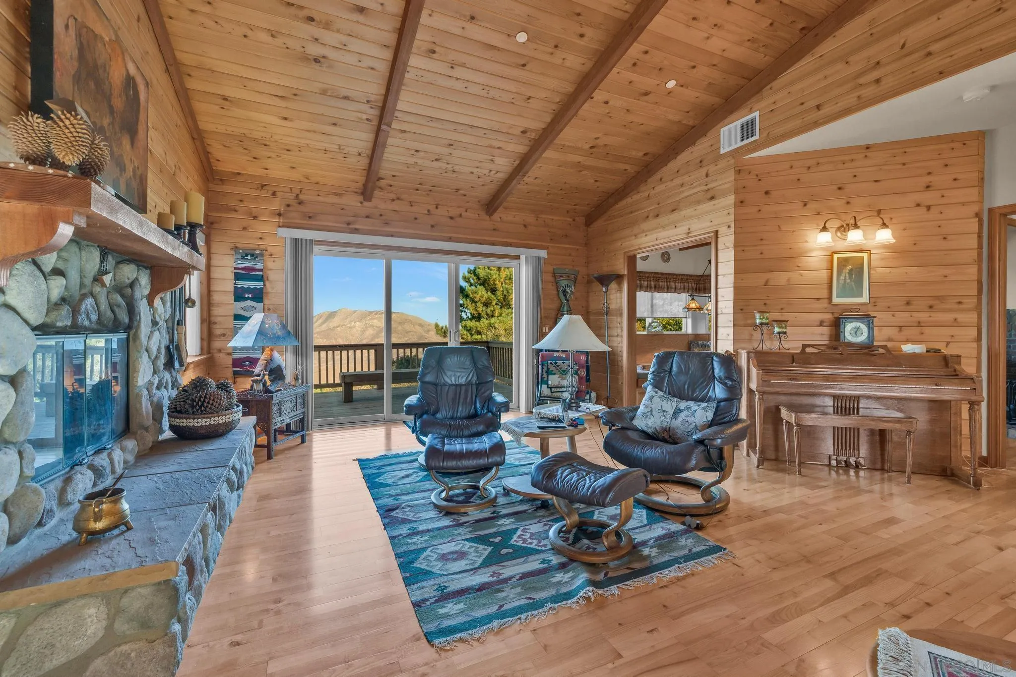 3131 Pheasant Dr
