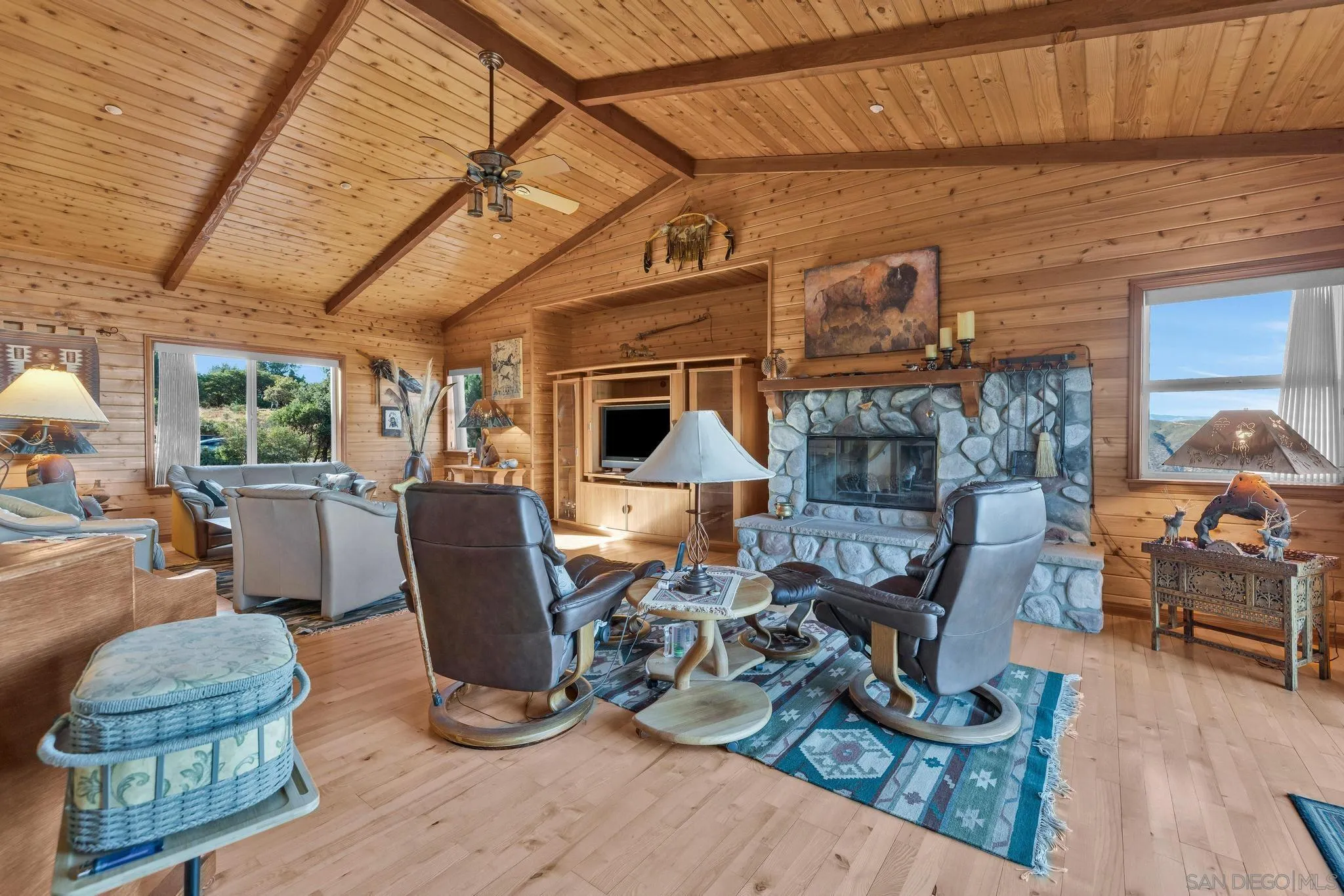 3131 Pheasant Dr