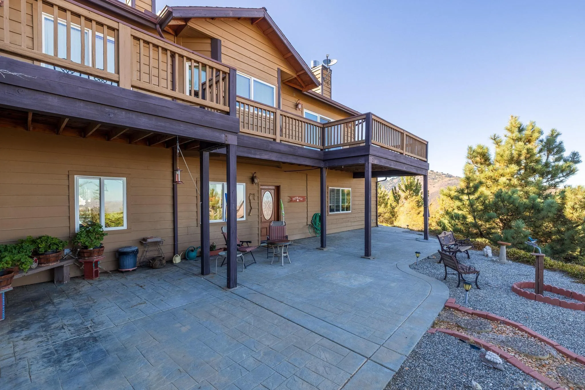 3131 Pheasant Dr
