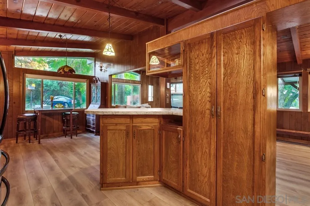 3233 Salton Vista Drive