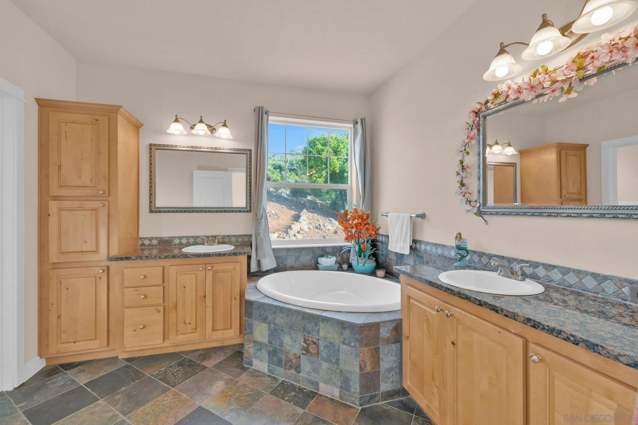 16913 Harrison Park Trl