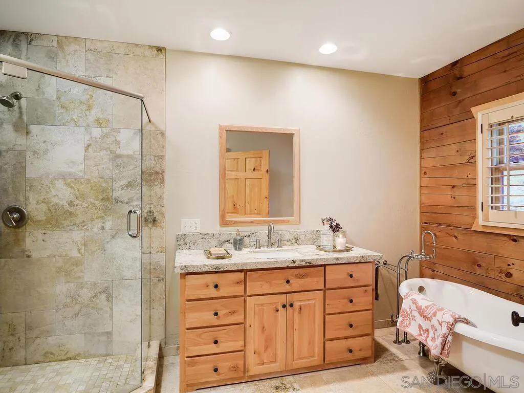 1068 W Incense Cedar Road