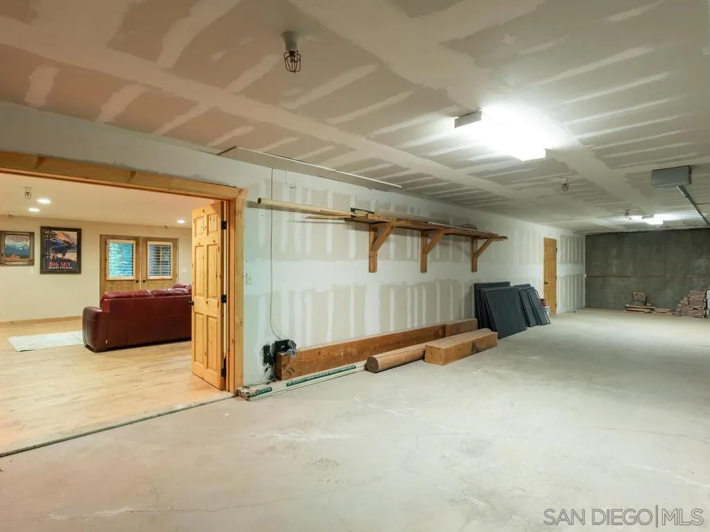 1068 W Incense Cedar Road