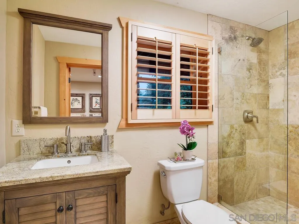 1068 W Incense Cedar Road