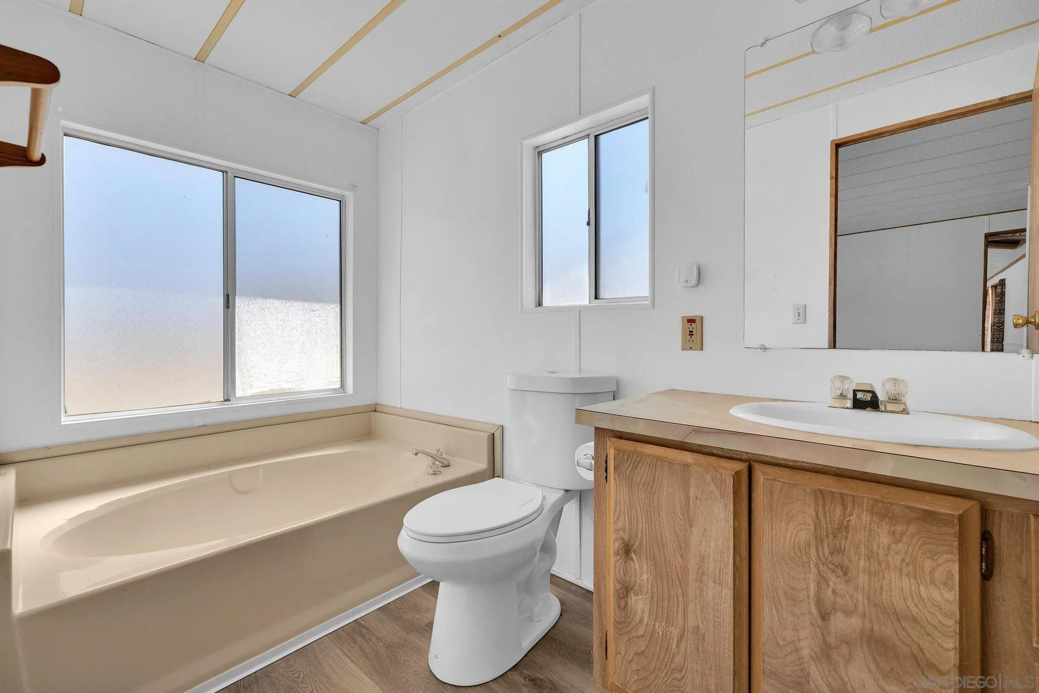 7273 Hard Scramble Trl