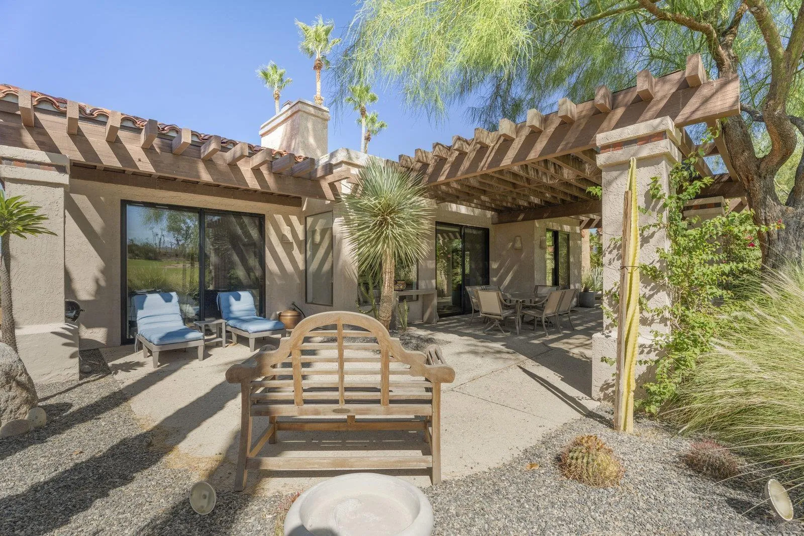 4604 Desert Vista Dr