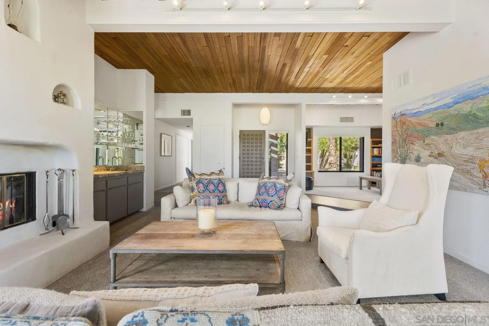 4604 Desert Vista Dr
