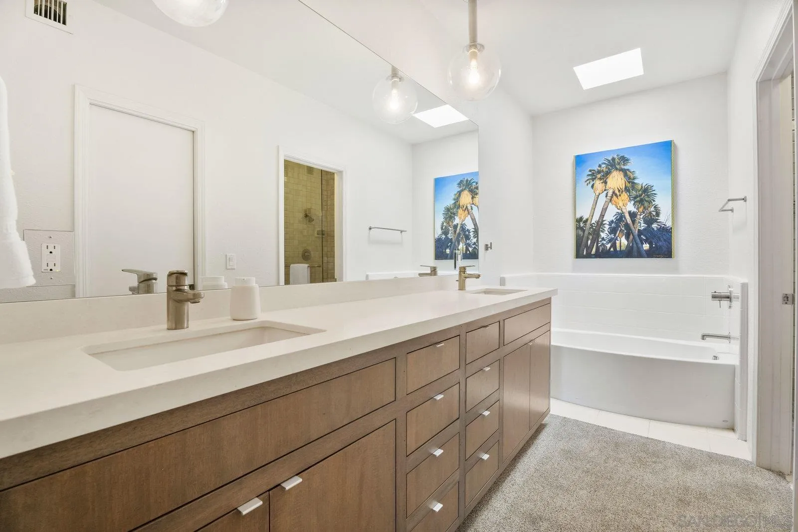 4604 Desert Vista Dr