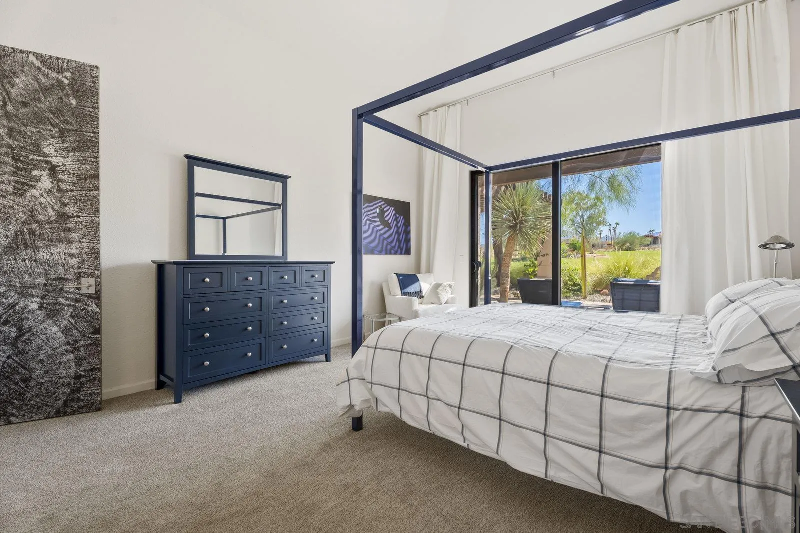 4604 Desert Vista Dr