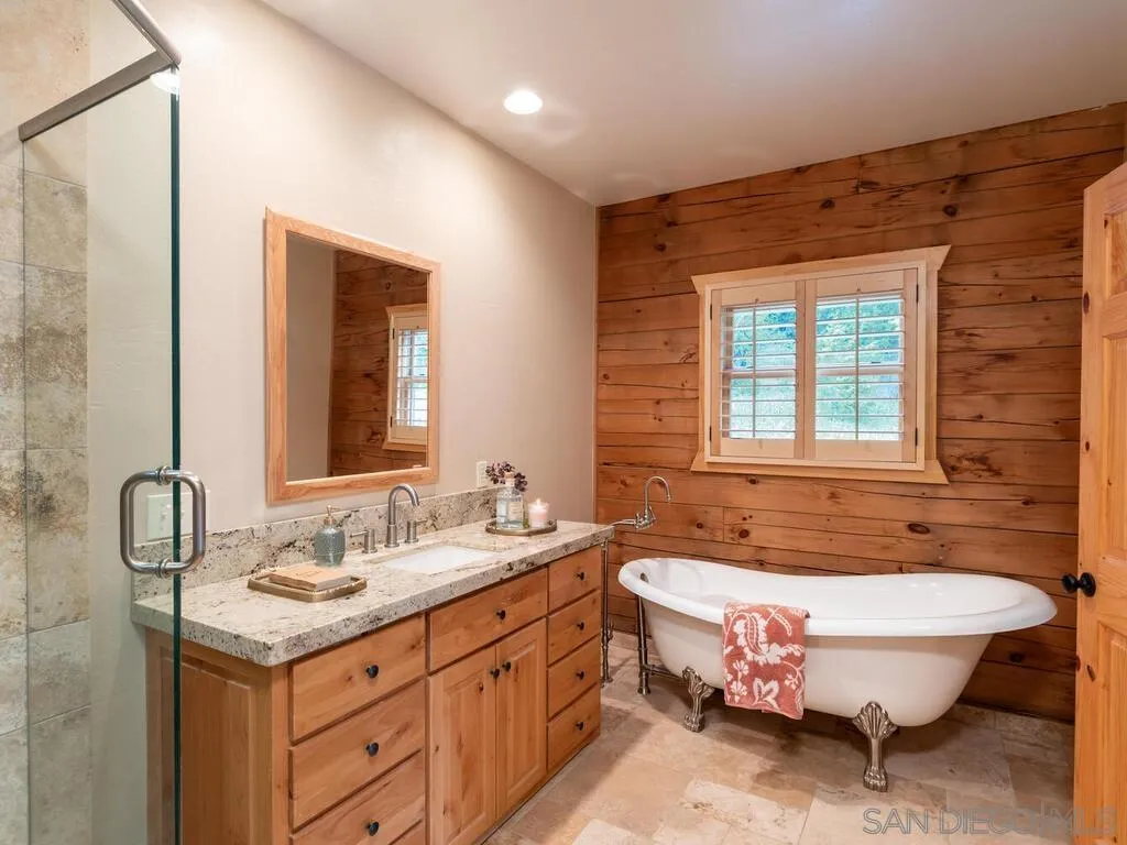 1068 W Incense Cedar Road