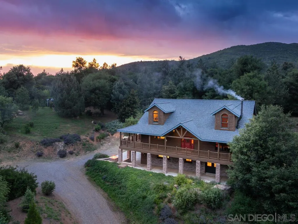 1068 W Incense Cedar Road