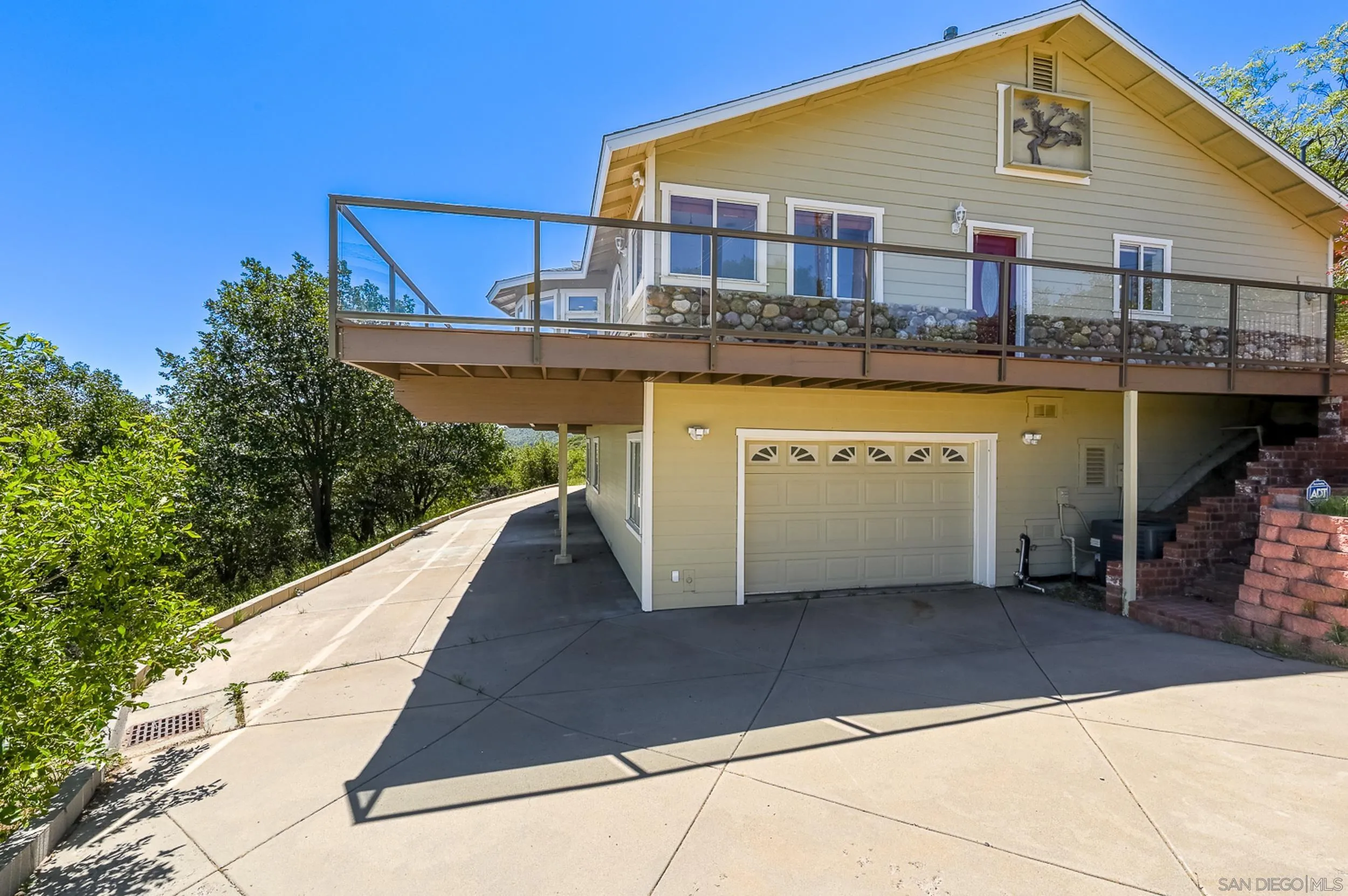 1577 Oak Land