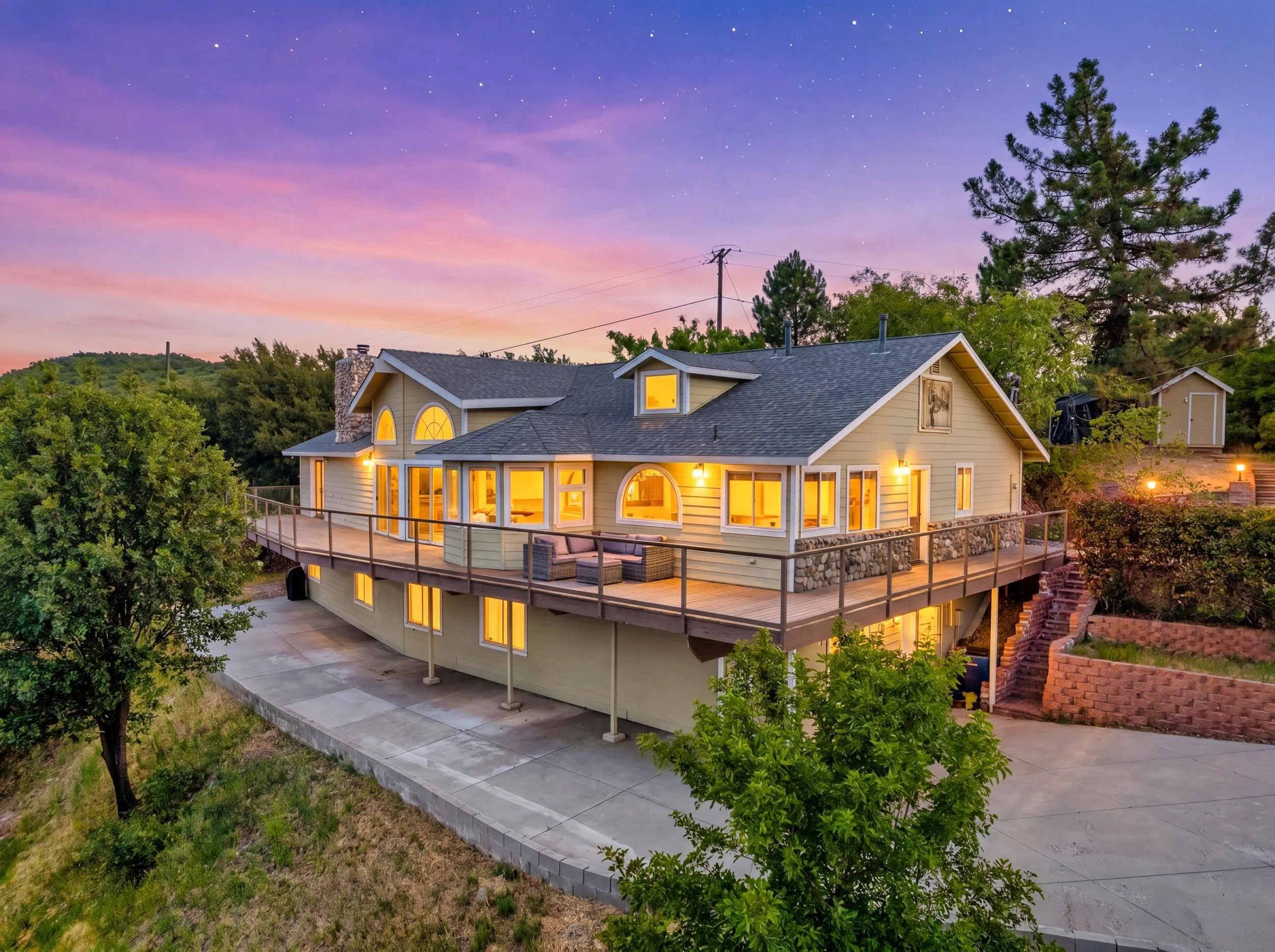 1577 Oak Land