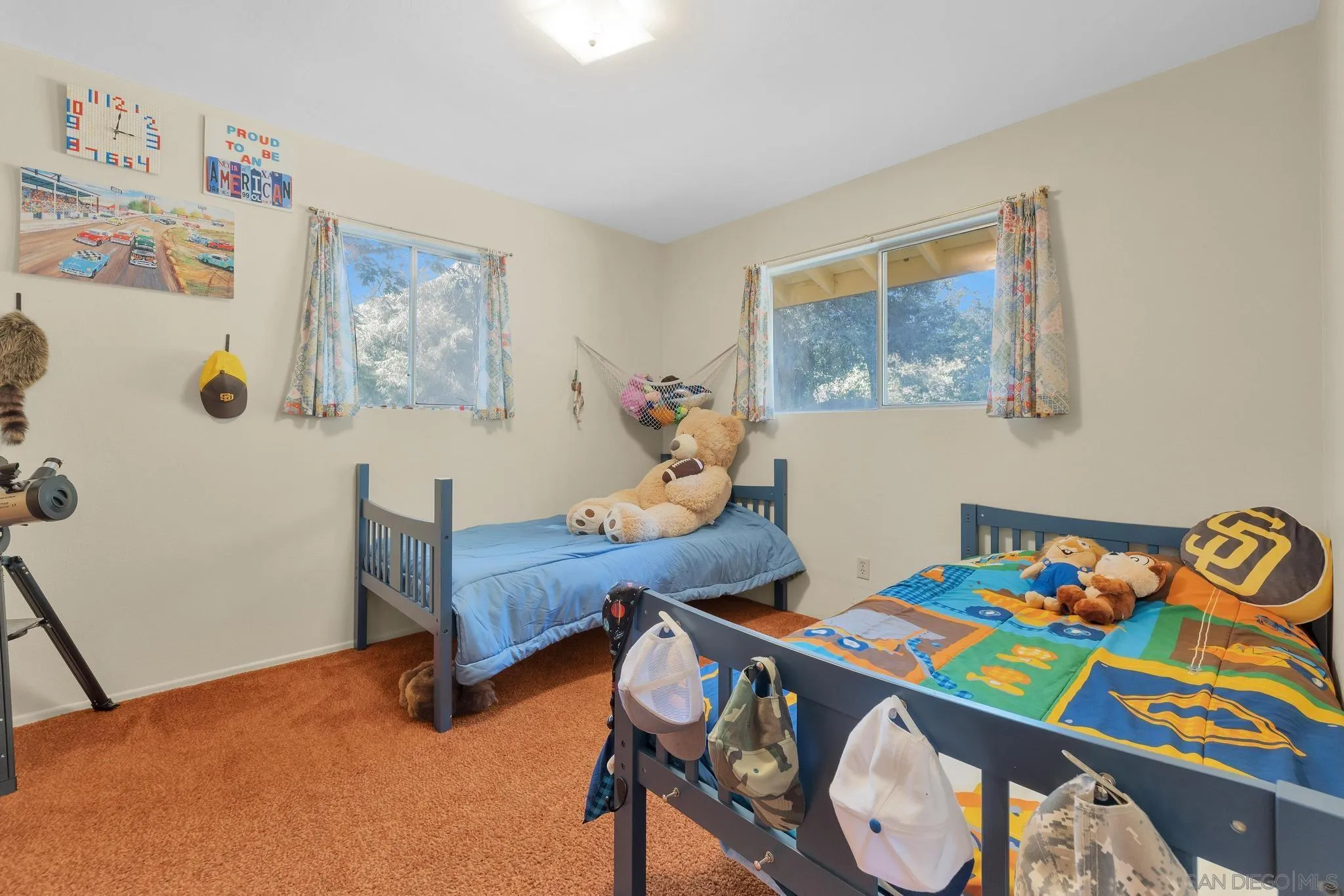 2816 Heliotrope Dr