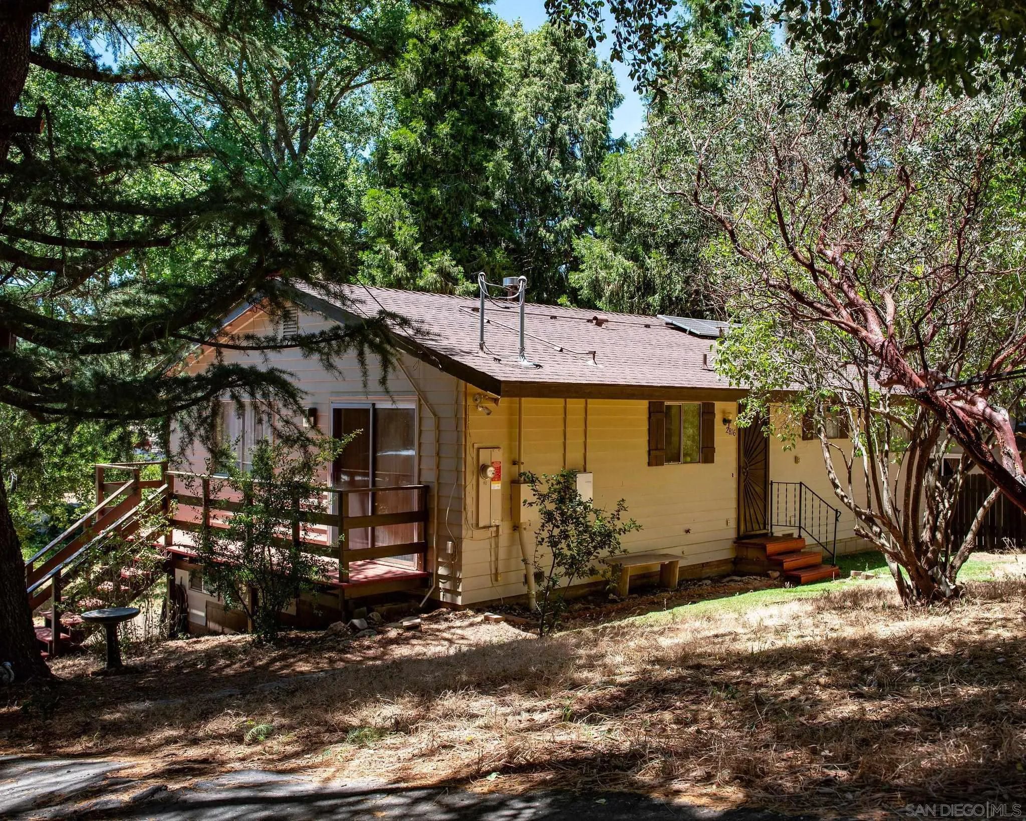 2816 Heliotrope Dr