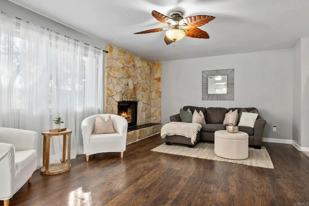 25119 Como Esta Court