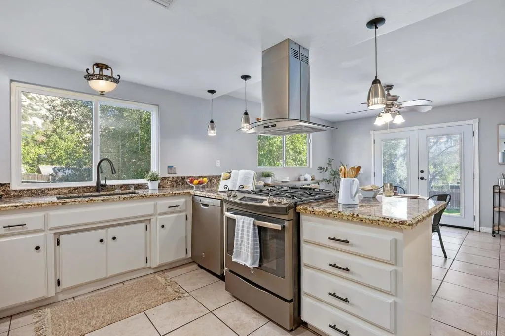 25119 Como Esta Court