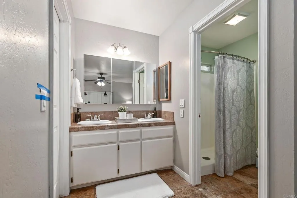 25119 Como Esta Court