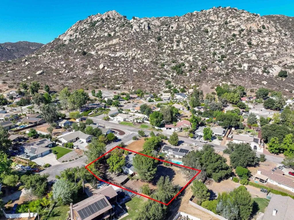 25119 Como Esta Court