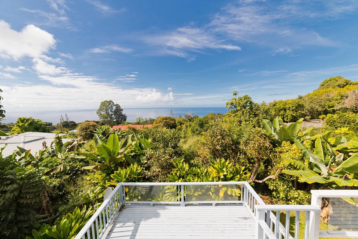 76-5846 MAMALAHOA HIGHWAY