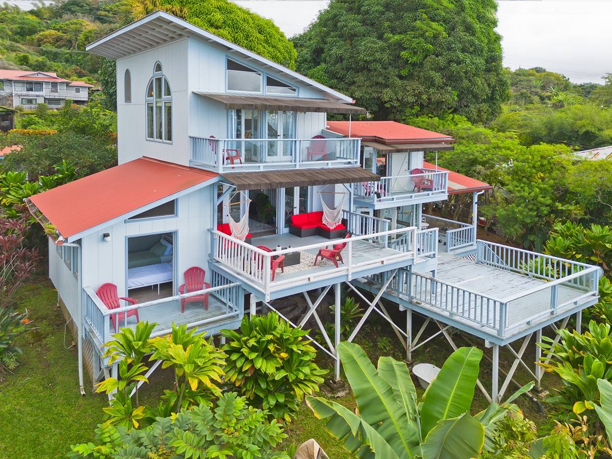 76-5846 MAMALAHOA HIGHWAY