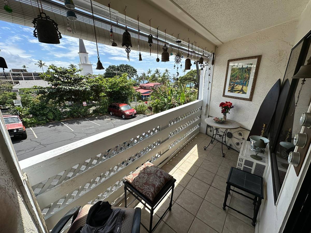 75-5680 KUAKINI HIGHWAY 109