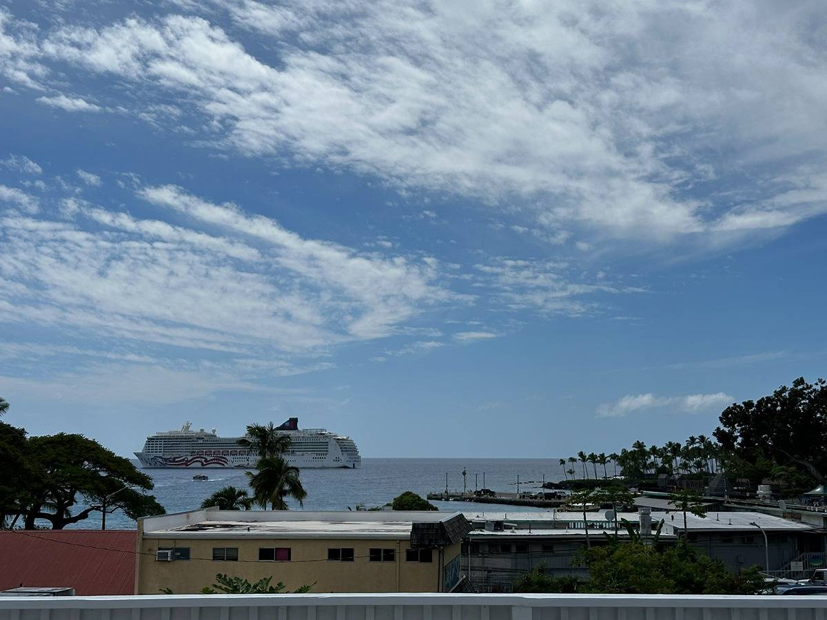 75-5680 KUAKINI HIGHWAY 109