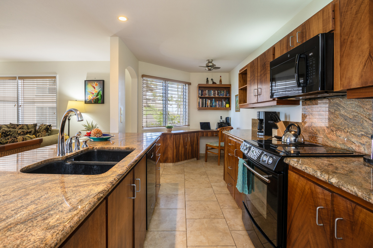 78-261 MANUKAI ST 3504